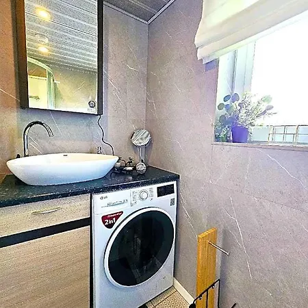 Hotel Cofy Rentals, A/c, Free Parking, Online Check-in! Tallin